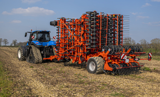 KUHN Prolander 14000 i transportposition